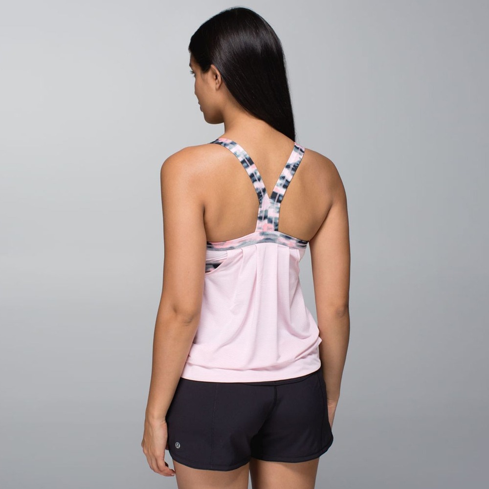 LULULEMON Rest Less Tank Size 6 - Picture 2 of 11